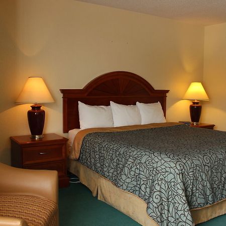 Shawano Four Seasons Resort Экстерьер фото