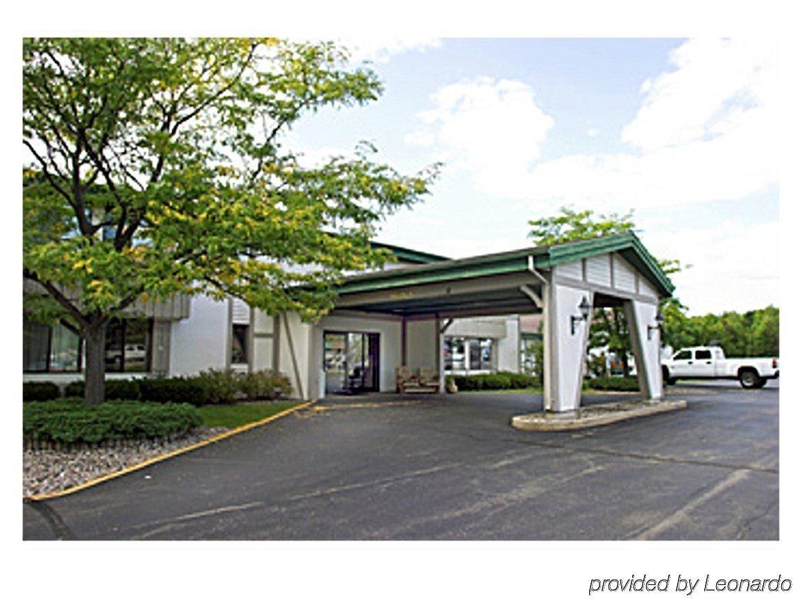 Shawano Four Seasons Resort Экстерьер фото