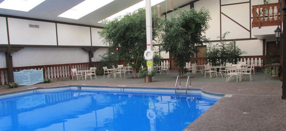 Shawano Four Seasons Resort Экстерьер фото