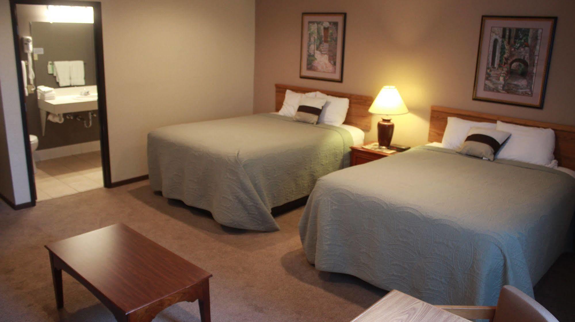 Shawano Four Seasons Resort Экстерьер фото